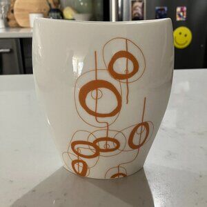 Mid-Century Modern Pottery by Lotta Jansdotter